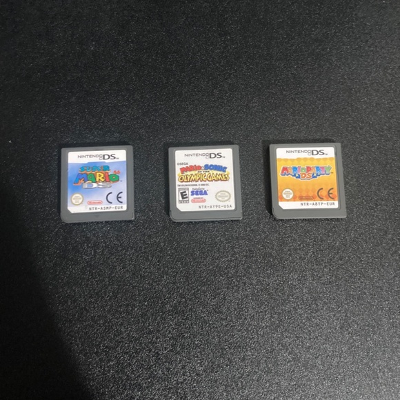 Dsi with case and 4 games - Picture 11 of 15